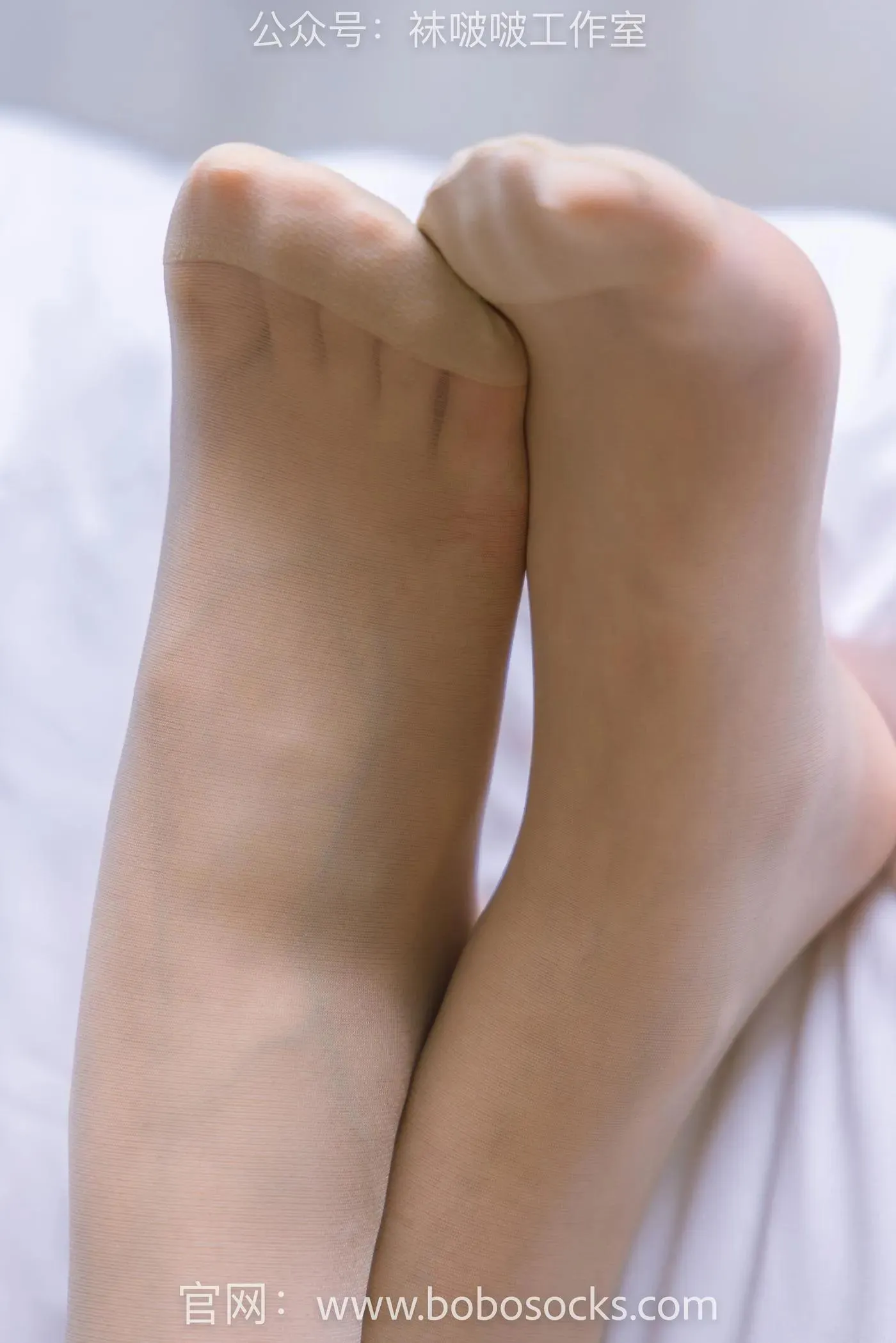 [BoBoSocks袜啵啵]NO.110 苏苏-高跟鞋、肉丝 [140P]插图2